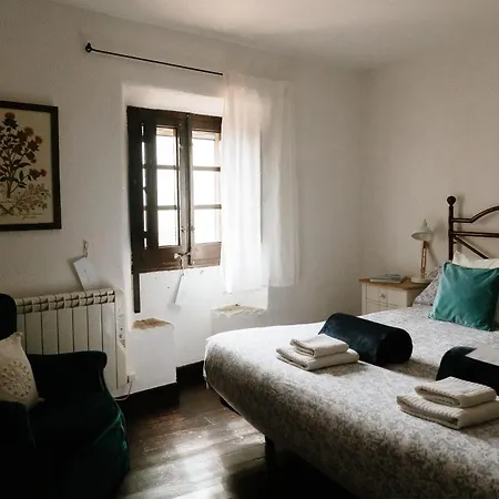 Kır Evi Llobet Espai Rural Slow *